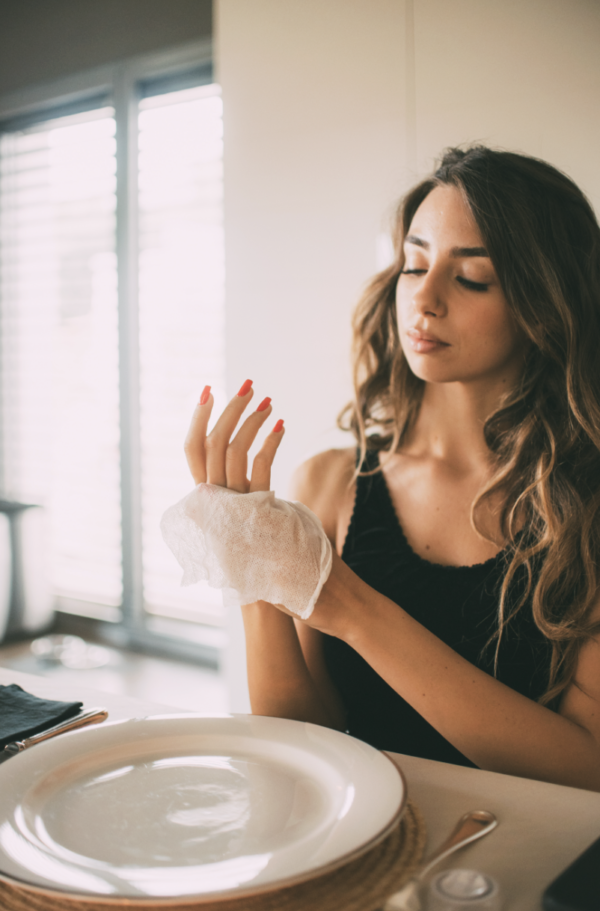NAPKIN GO HYGIENIZING – higieninė drėgna servetėlė-kapsulė / 50vnt